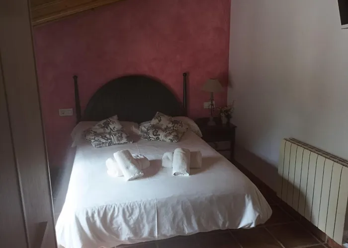 Complejo Rural Lomas De Отель Бьяр