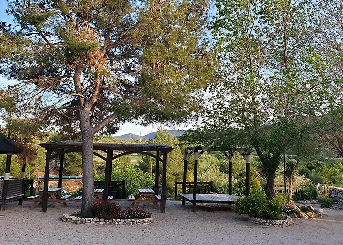 Complejo Rural Lomas De Бьяр